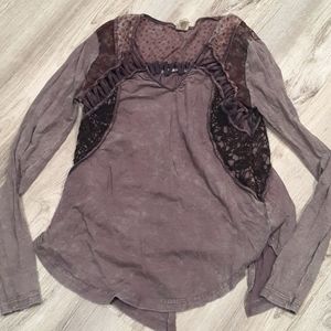 Gimmicks pale lavender long sleeve top
